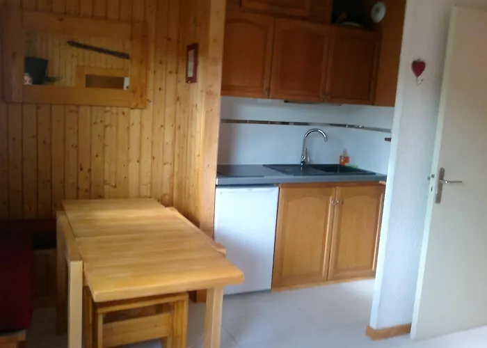 Confortable Avec Vue Sur La Montagne - 27 M² + Balcon *